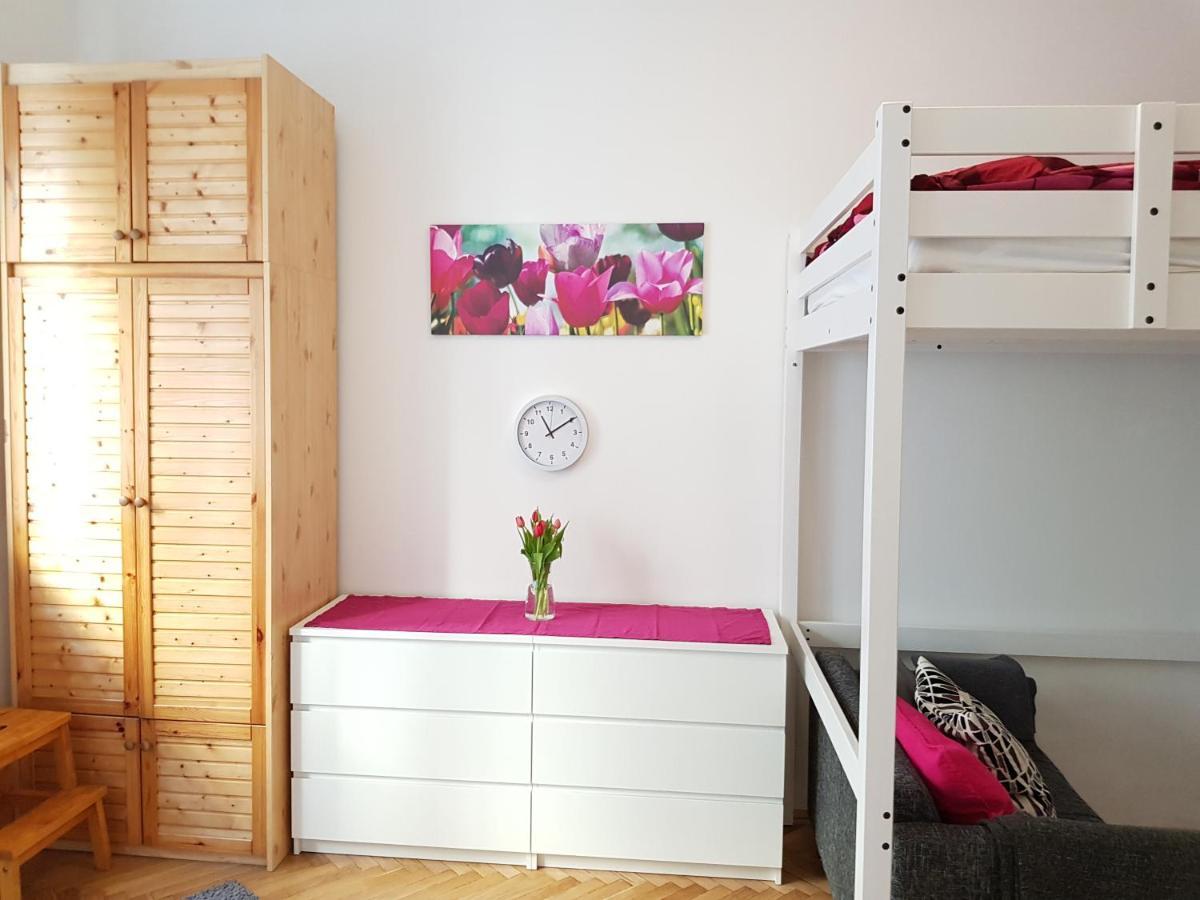 Apartment B24 Cosy Small Flat At Center